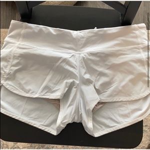 Lululemon running shorts 2.5”